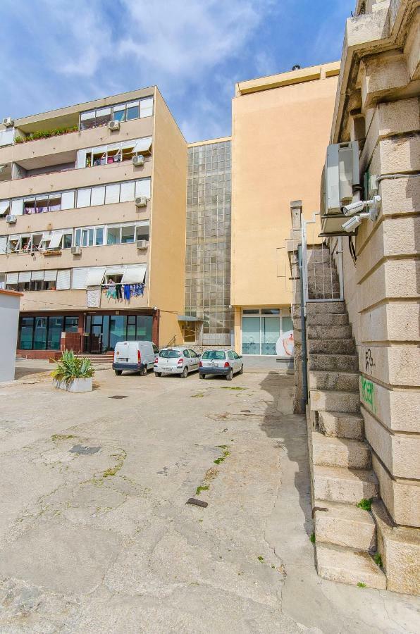 Side By Side Apartments Split Extérieur photo