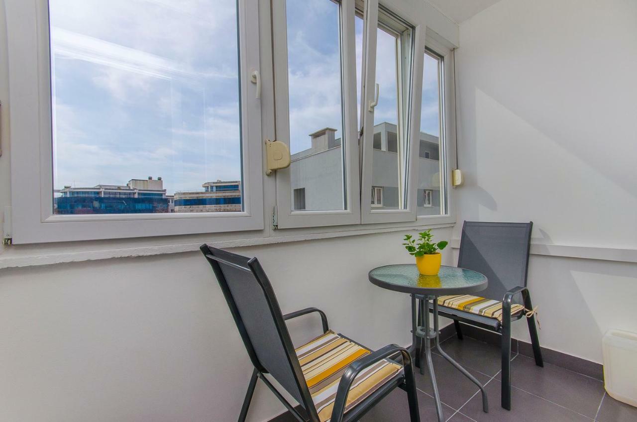 Side By Side Apartments Split Extérieur photo