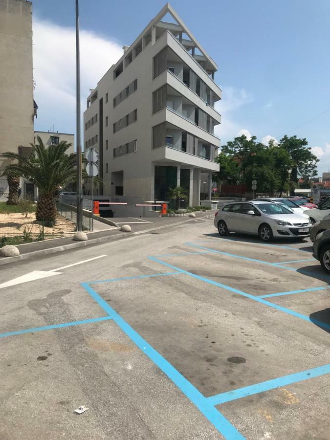 Side By Side Apartments Split Extérieur photo